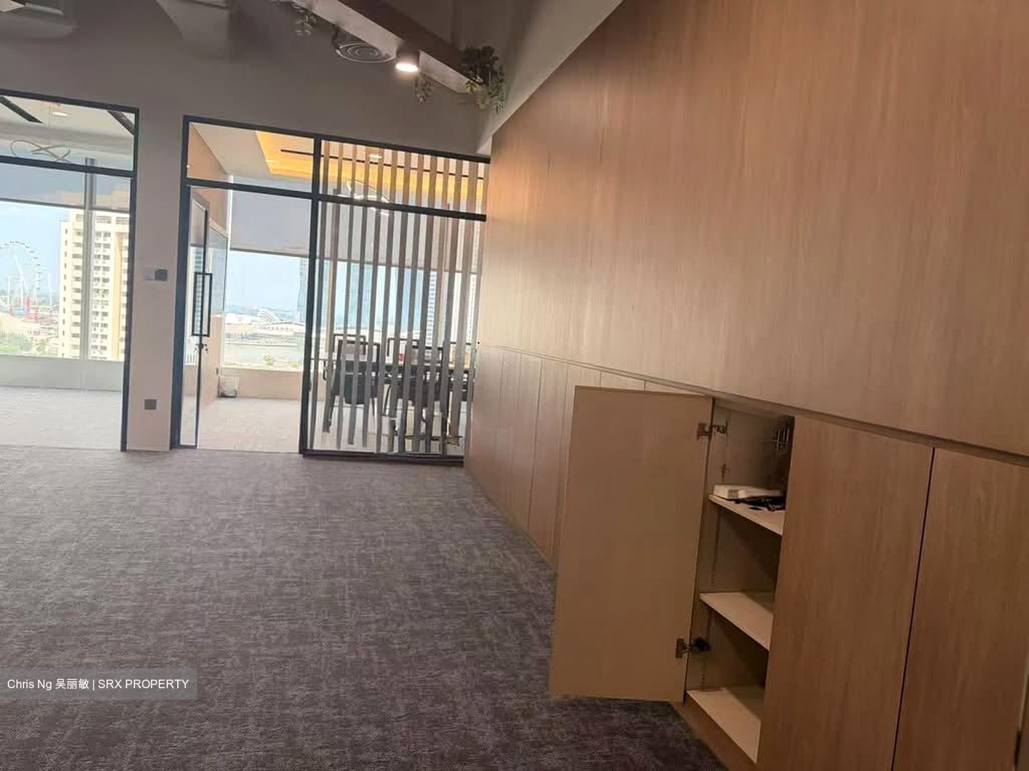 The Central (D1), Office #588634601